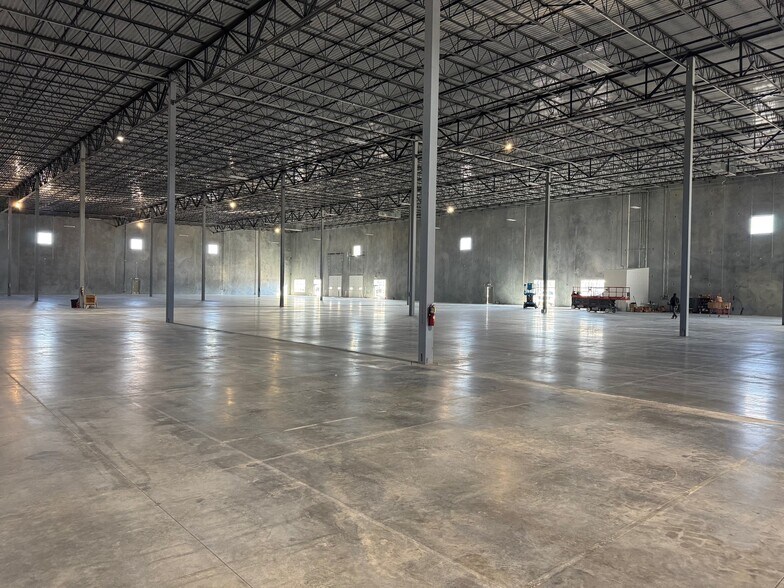 More Photos Of 1201 Kretschmer, Manhattan Manufacturing For Lease