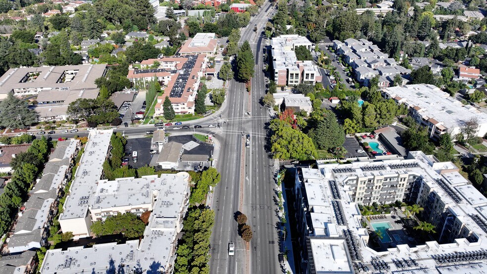 More Photos Of 4350 El Camino Real, Los Altos Service Station For Sale