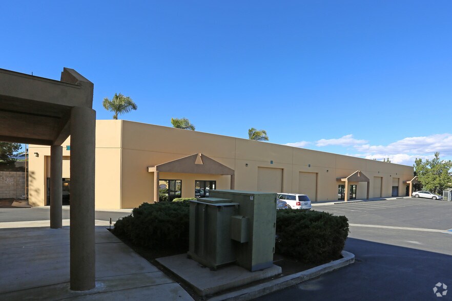 More Photos Of 1991 Don Lee Pl, Escondido Warehouse For Lease