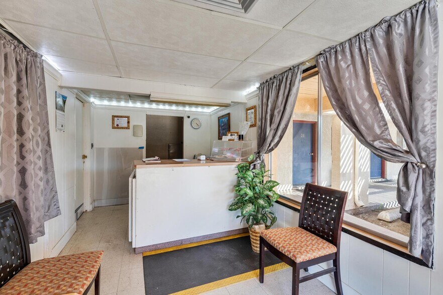 More Photos Of 485 S 100 W, Milford Hotel For Sale