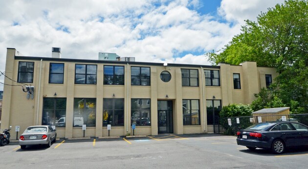 Primary Photo Of 90 Hamilton St, Cambridge Office For Sale