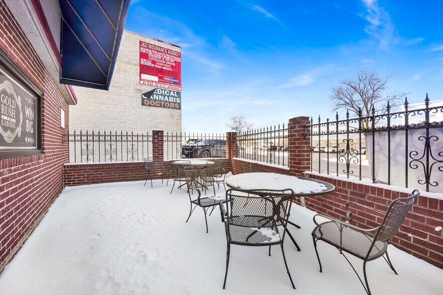 More Photos Of 750 N Addison Rd, Villa Park Restaurant For Sale