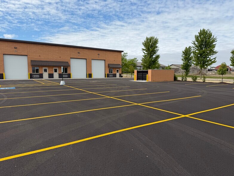 More Photos Of 12517-12531 Harvey Dr, New Lenox Industrial For Lease