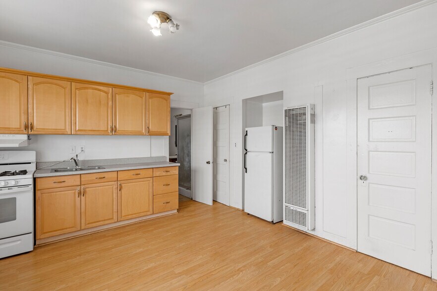 More Photos Of 724 Hermosa Ave, Hermosa Beach Apartments For Sale