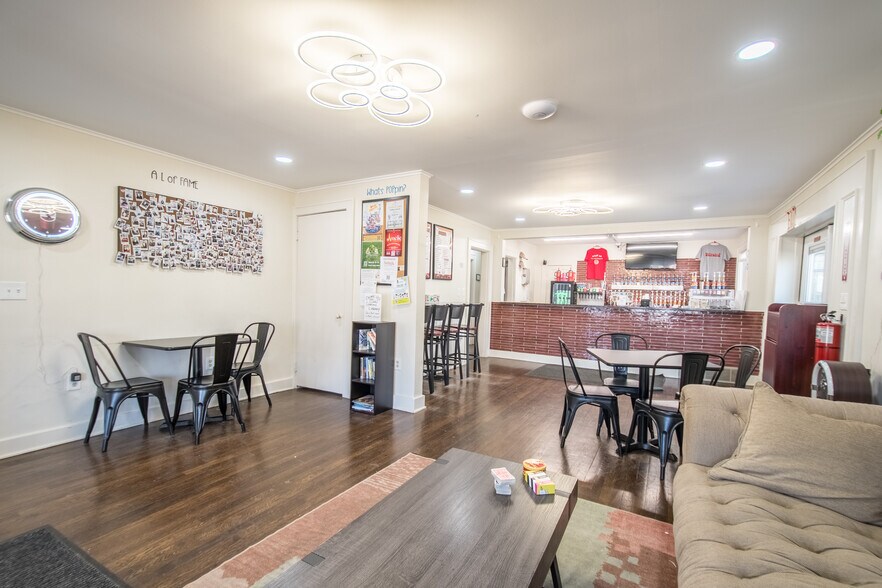 More Photos Of 179 E Main St, Plain City Loft Creative Space For Lease