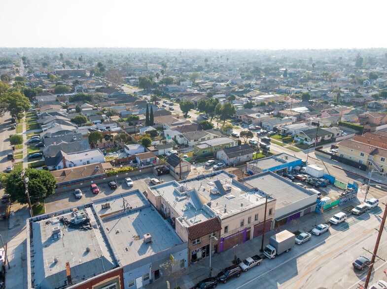 More Photos Of 2608 54th, Los Angeles Apartments For Sale