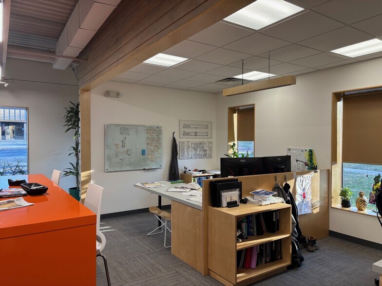 More Photos Of 8230-8238 Robinson St, Overland Park Office For Sale