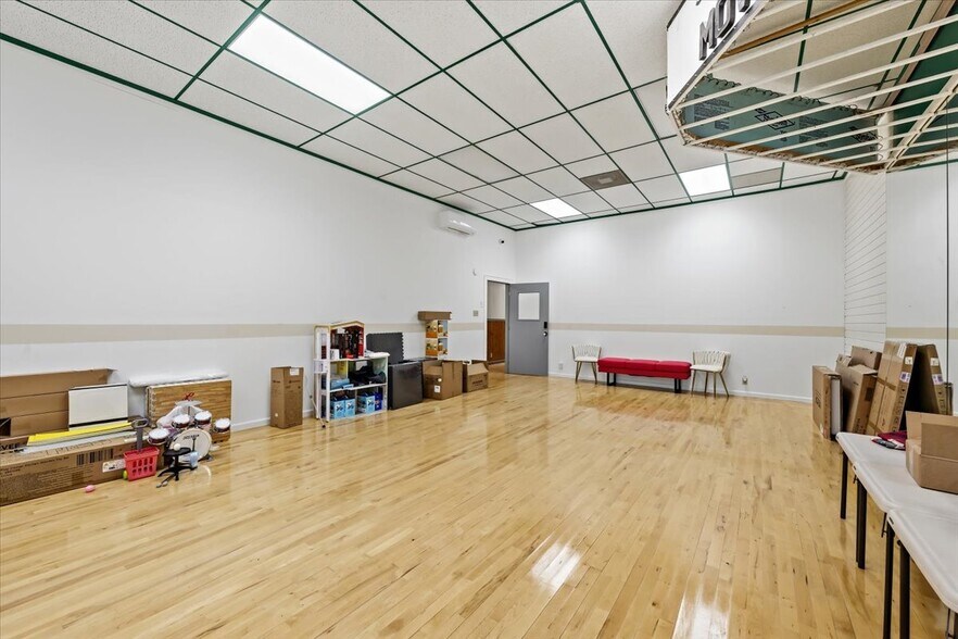 More Photos Of 1707 Washington Blvd, Easton Storefront Retail Residential For Sale