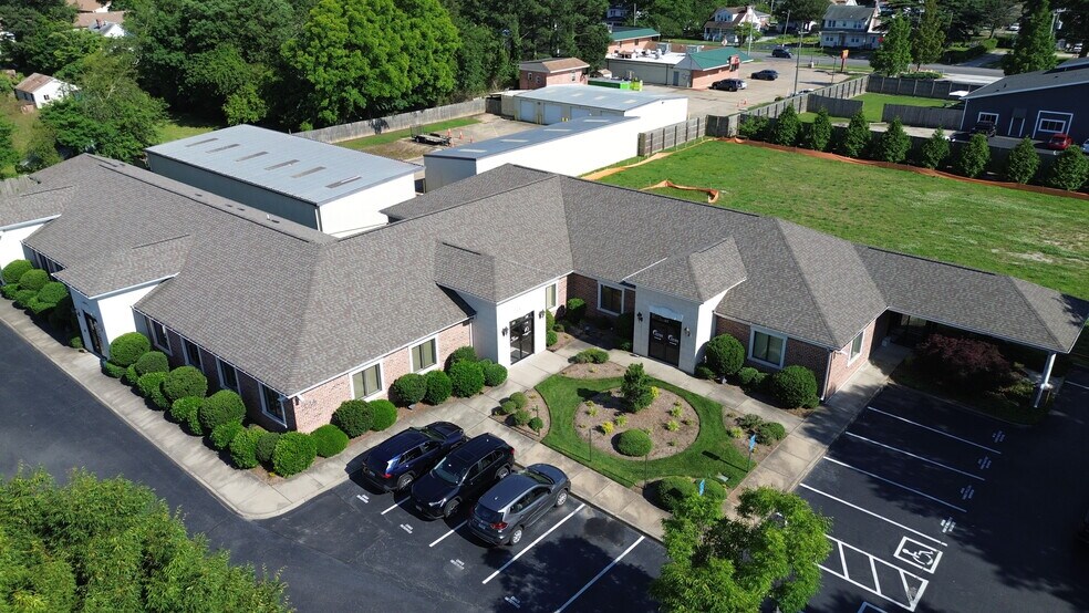 More Photos Of 324 Louisa Ave, Virginia Beach Medical For Lease