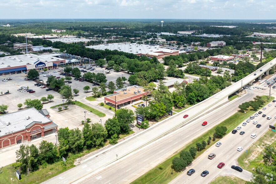 More Photos Of 16590 I-45 S, The Woodlands Unknown For Lease