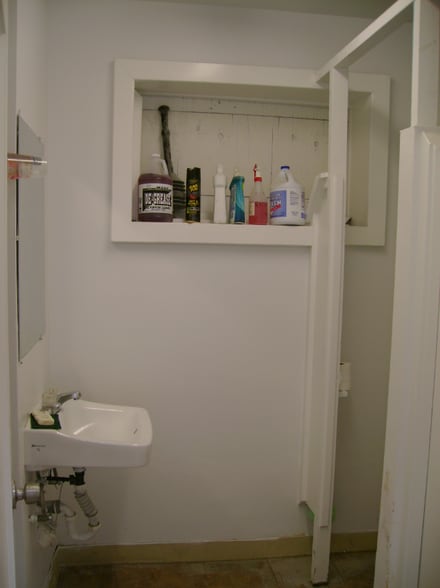 More Photos Of 5939-5941 Clara St, Bell Gardens Manufacturing For Lease