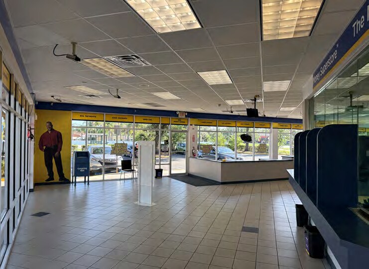 More Photos Of 36640 Pure Water Way, Zephyrhills General Retail For Lease
