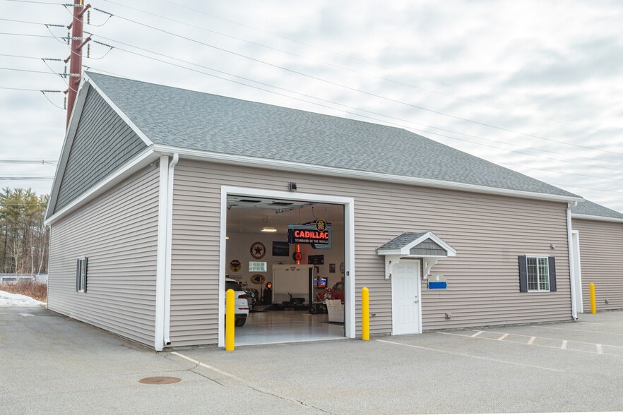 More Photos Of 24 Industrial Park Rd, Saco Warehouse For Sale