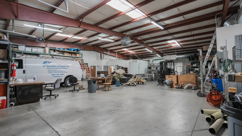 More Photos Of 12927 Plaza Dr, Richmond Light Manufacturing For Lease