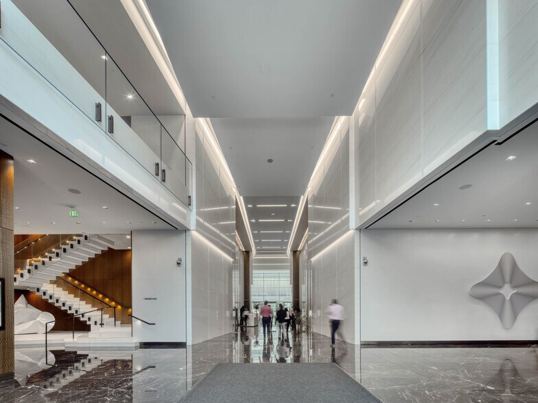 More Photos Of 2001 Ross Ave, Dallas Office For Lease