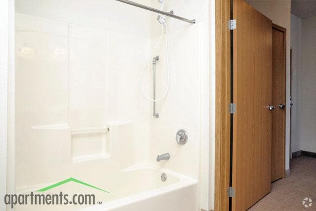 More Photos Of 12700 Nicollet Ave, Burnsville Apartments For Lease