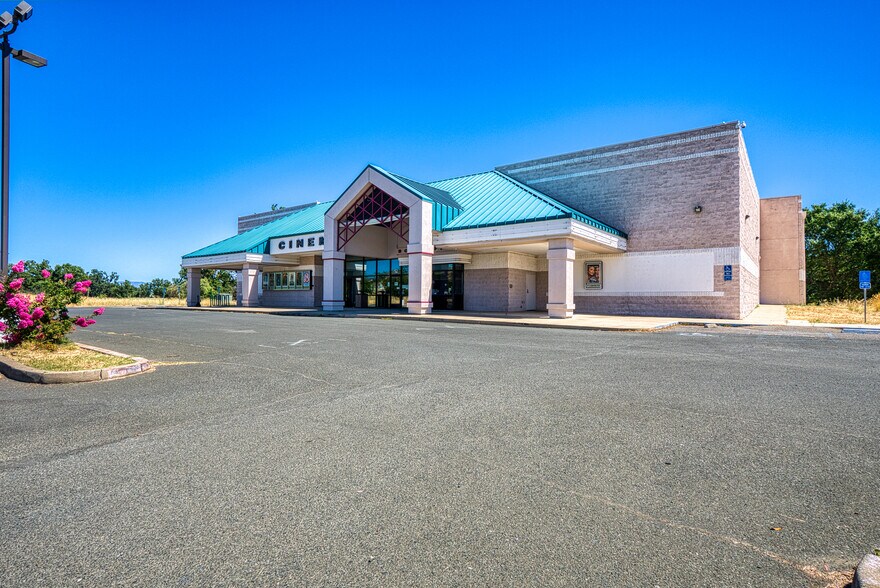 Primary Photo Of 52 Soda Bay Rd, Lakeport Movie Theatre For Sale