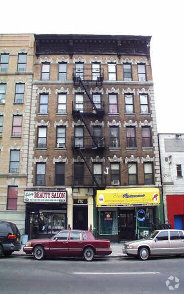 Primary Photo Of 576 Southern Blvd, Bronx Apartments For Sale