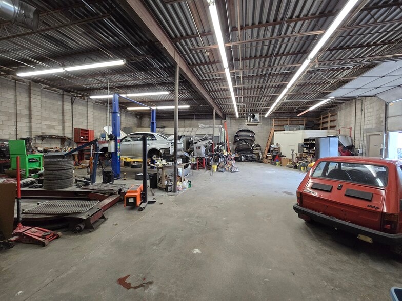 More Photos Of 1112 King St, Portsmouth Auto Repair For Sale