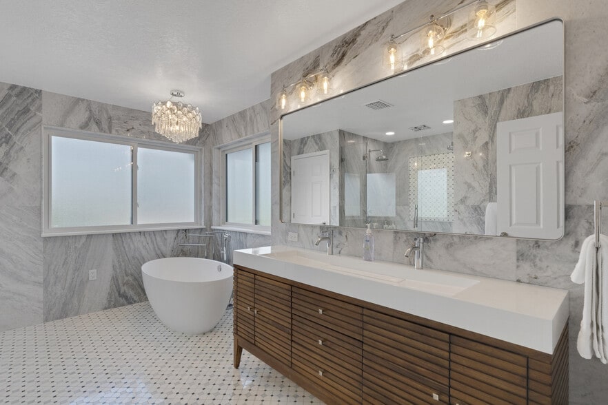 More Photos Of 4124 Harbor Cir S, Largo Specialty For Sale