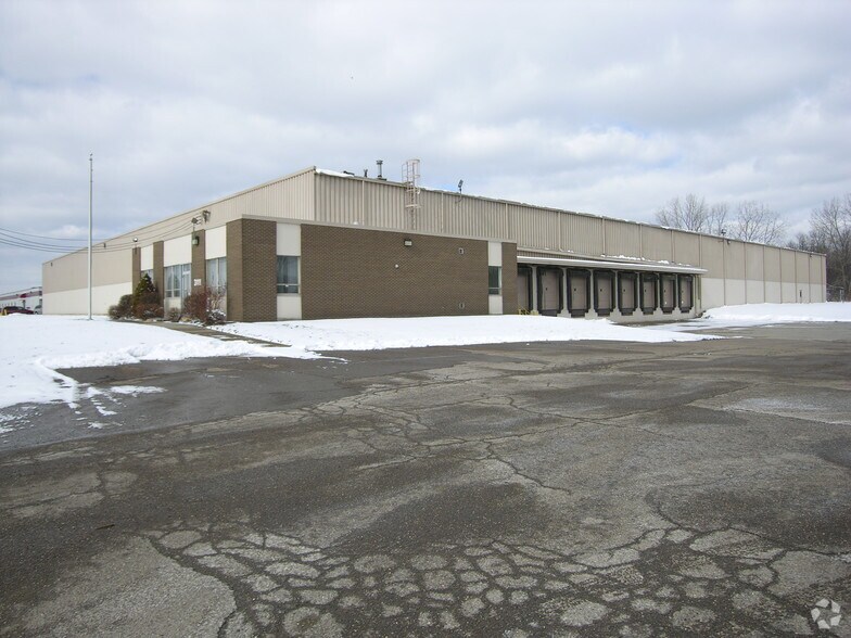 More Photos Of 3111 Gilchrist Rd, Mogadore Warehouse For Lease