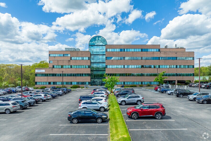 More Photos Of 293 Boston Post Rd W, Marlborough Office For Lease