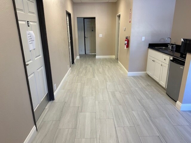 More Photos Of 43136 Rancho Way, Temecula Service For Sale