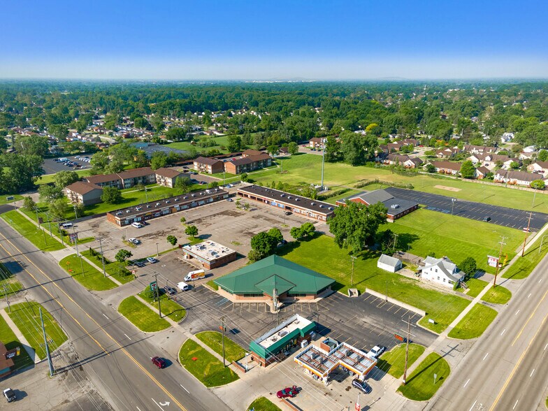 More Photos Of 146 S Venoy Rd, Westland Freestanding For Lease