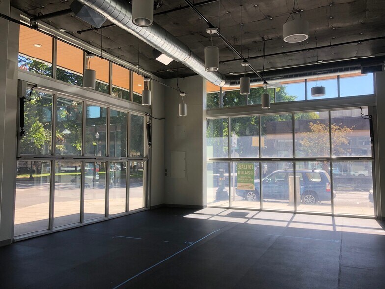 More Photos Of 325 NW Park Avenue, Portland Hotel For Lease