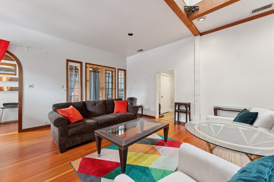 More Photos Of 1254 E 12th St, Oakland Apartments For Sale