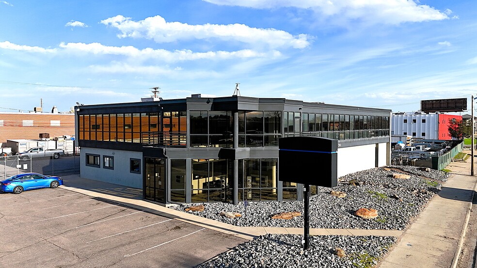 Primary Photo Of 1380 S Santa Fe Dr, Denver Flex For Sale