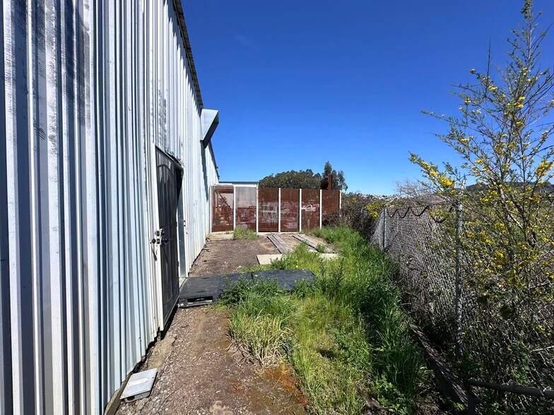 More Photos Of 151-171 Industrial Way, Brisbane Warehouse For Lease