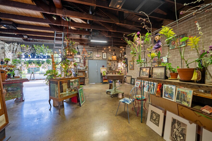 More Photos Of 1109 Grand Ave, Phoenix Storefront For Sale