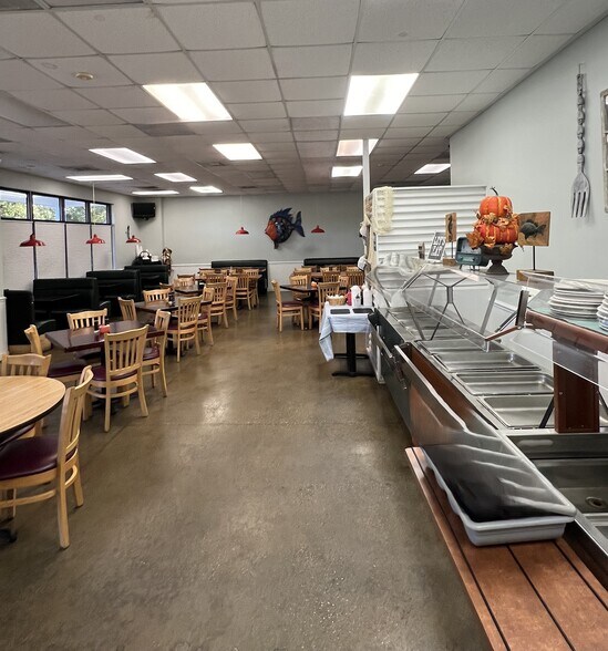 More Photos Of 7036 Highway 90, Longs Restaurant For Sale