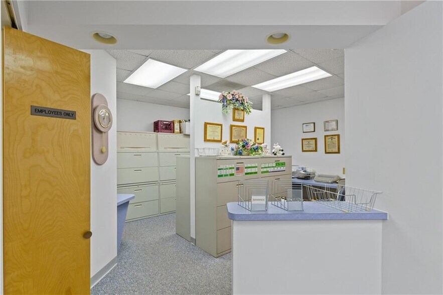 More Photos Of 1637 Mineral Spring Ave, North Providence Medical For Lease
