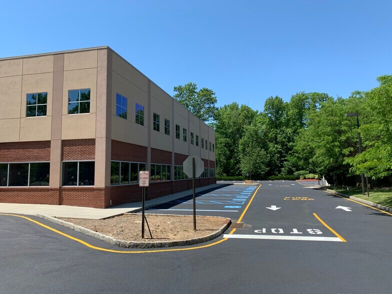 More Photos Of 343 Old Georges Rd, North Brunswick Medical For Lease