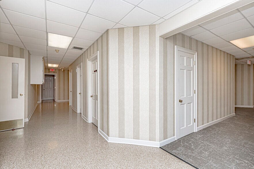 More Photos Of 8425 Cumberland Pl, Baton Rouge Medical For Lease