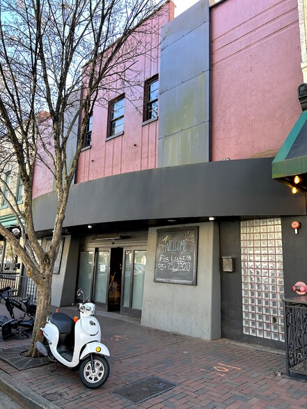 Primary Photo Of 346 Broad St, Athens Bar For Lease