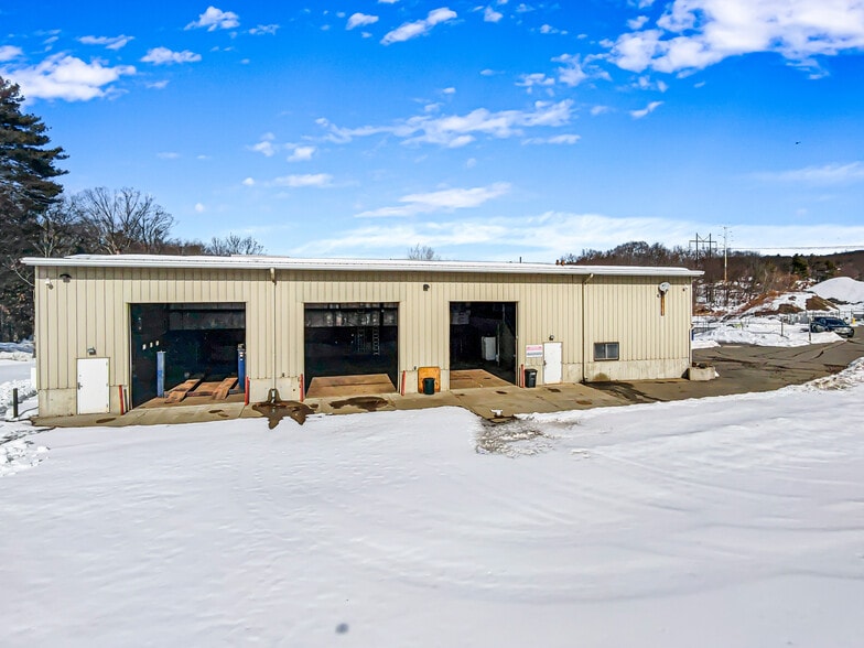 More Photos Of 165 Carmelinas Cir, Ludlow Industrial For Lease