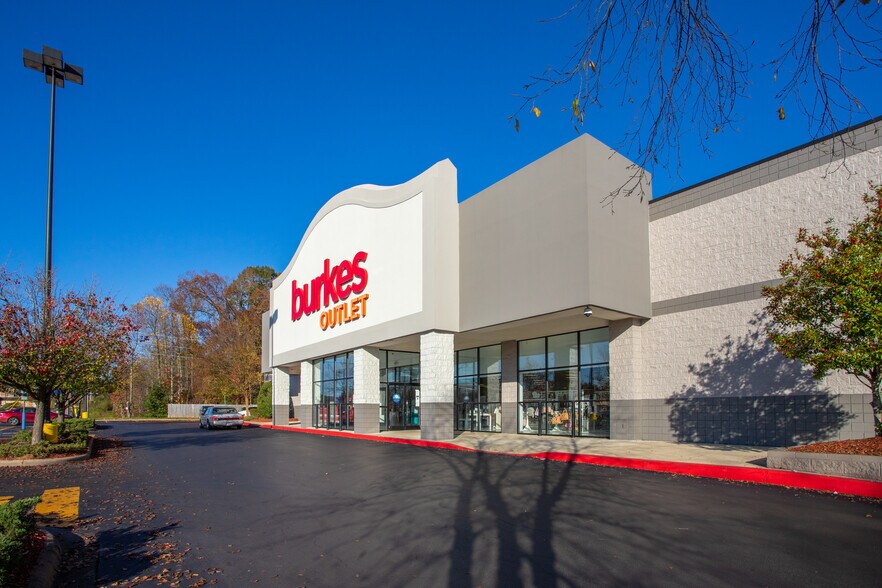 More Photos Of 1218-1226 E Dixie Dr, Asheboro Unknown For Lease