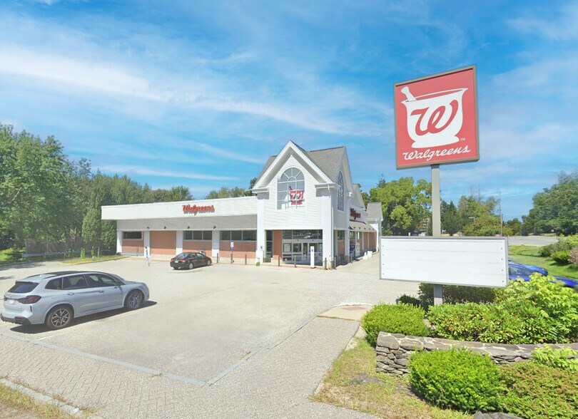Primary Photo Of 90 Derry Rd, Hudson Drugstore For Lease