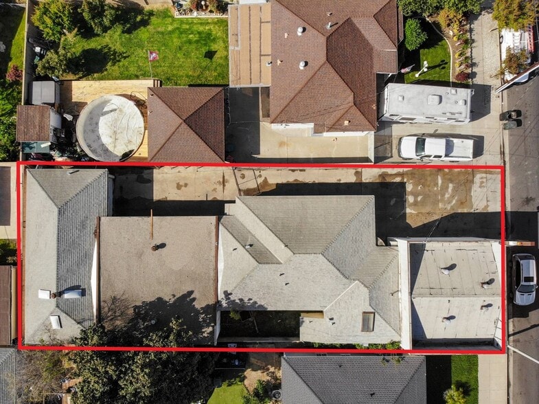 More Photos Of 15709 Bellflower Blvd, Bellflower General Retail For Sale