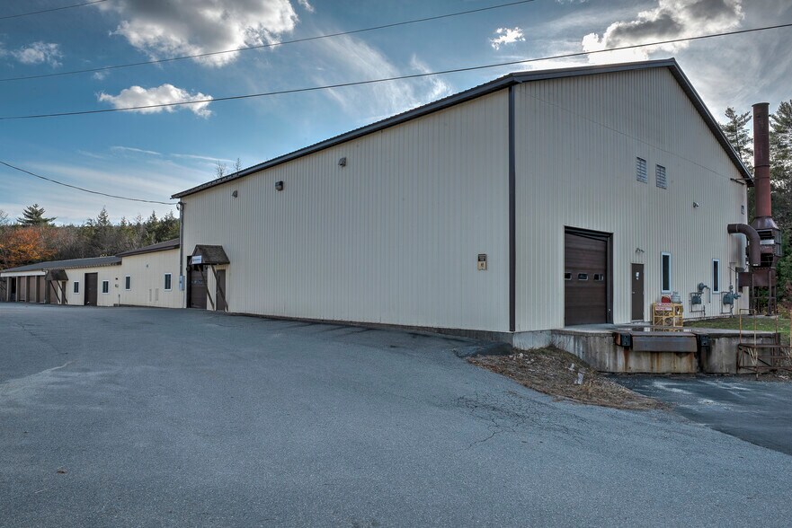 More Photos Of 867 Route 12, Westmoreland Flex For Lease