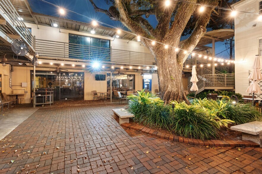 More Photos Of 2901-2917 Magazine St, New Orleans Storefront Retail Office For Lease