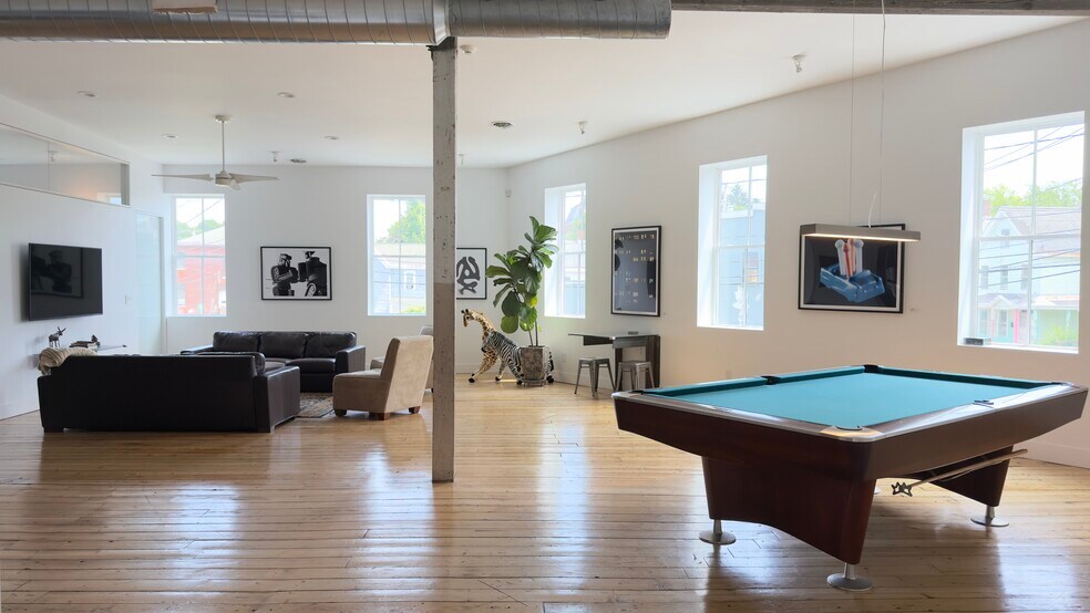 More Photos Of 76 Prince St, Kingston Storefront Retail Office For Sale