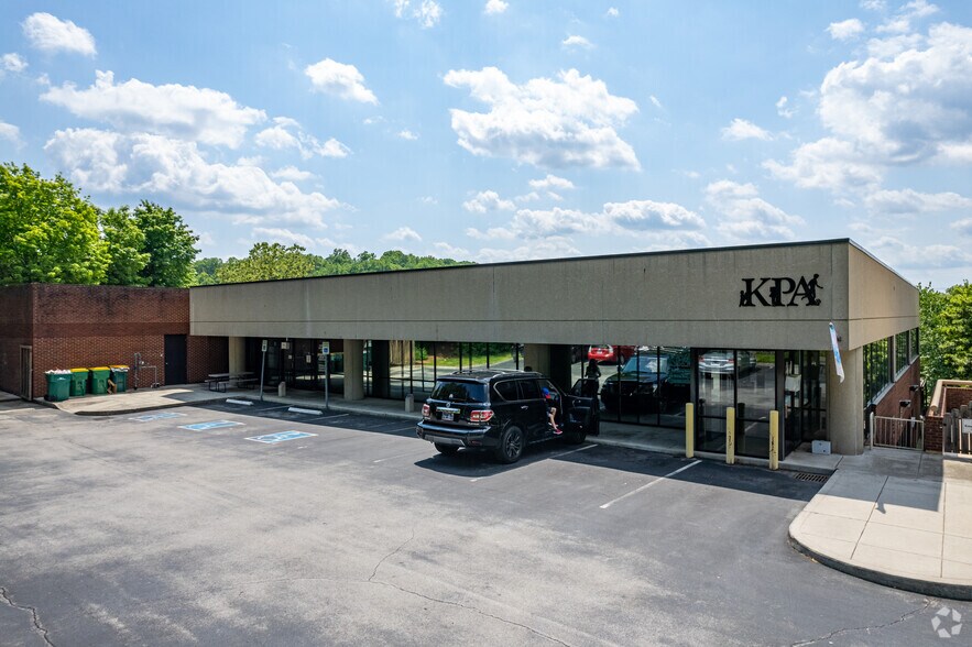 More Photos Of 1124 E Weisgarber Rd, Knoxville Medical For Lease