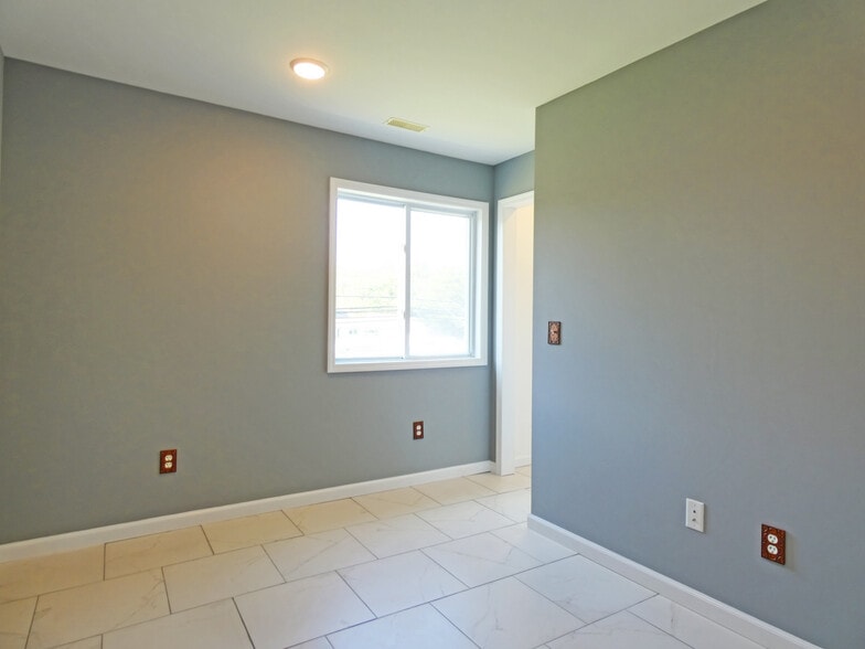 More Photos Of 396 N Main St, Barnegat Office For Sale