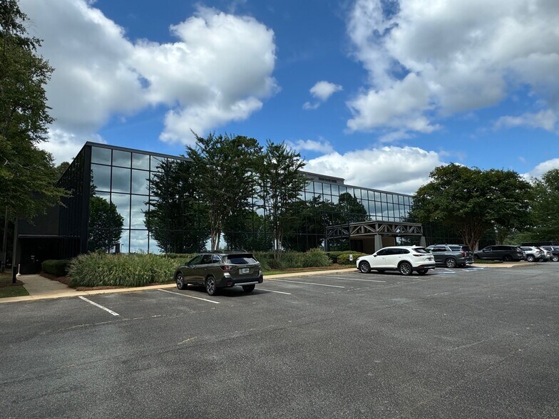 Primary Photo Of 4875 Riverside Dr, Macon-Bibb Office For Sale