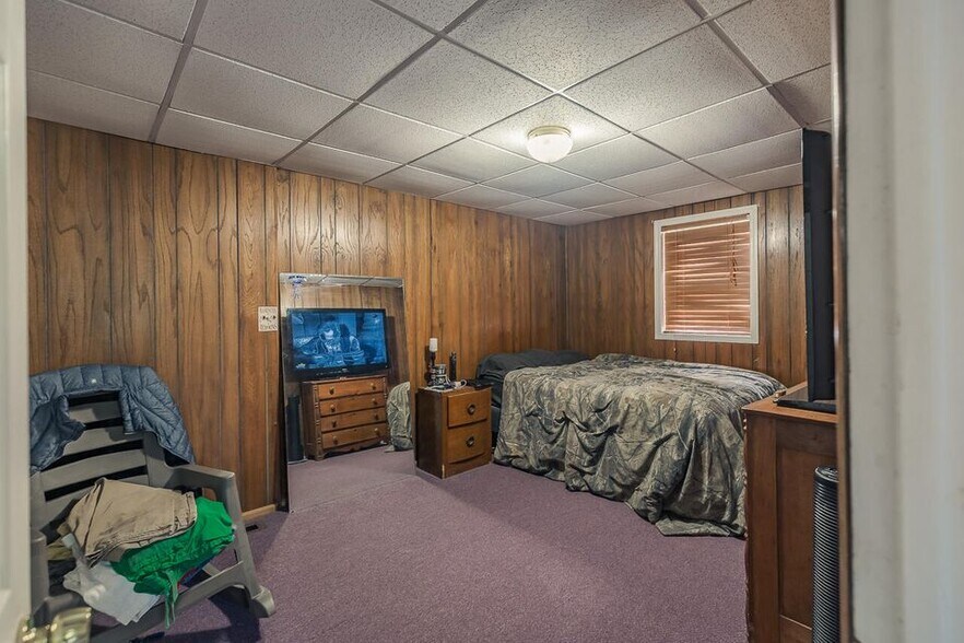 More Photos Of 1 William St, Hagaman Restaurant For Sale