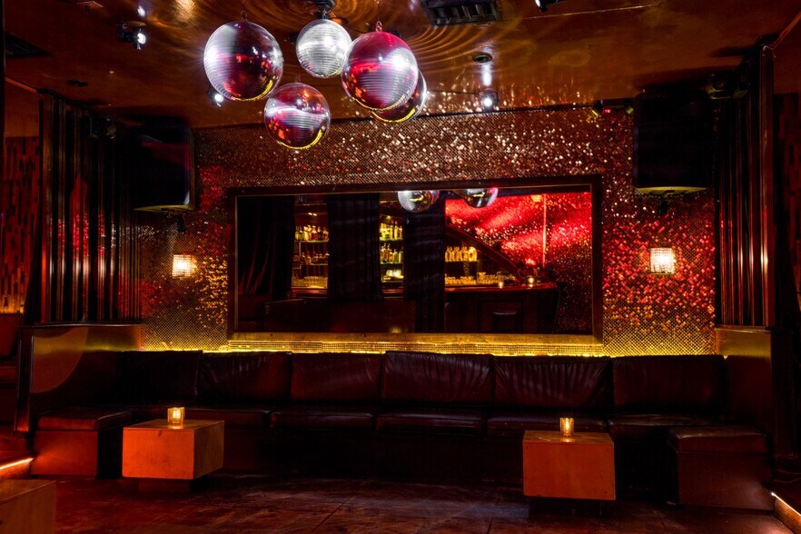 More Photos Of 1624-1626 N Cahuenga Blvd, Los Angeles Bar For Lease